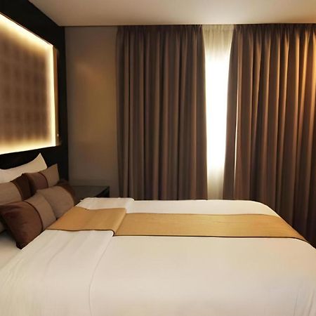 Grand Xing Imperial Hotel Iloilo City Ngoại thất bức ảnh