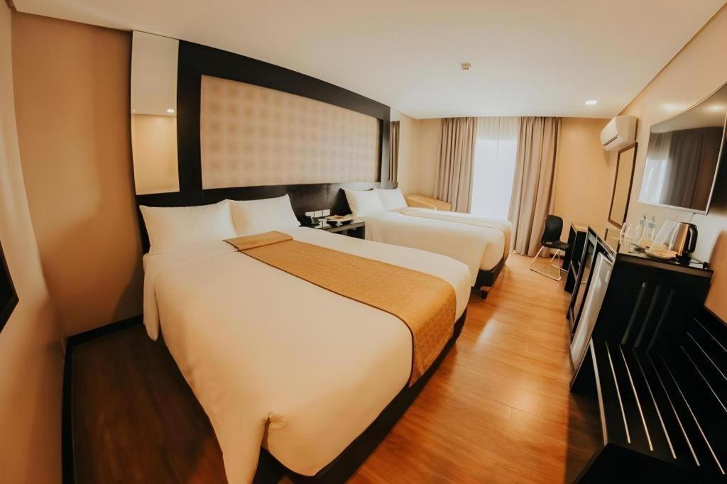Grand Xing Imperial Hotel Iloilo City Ngoại thất bức ảnh