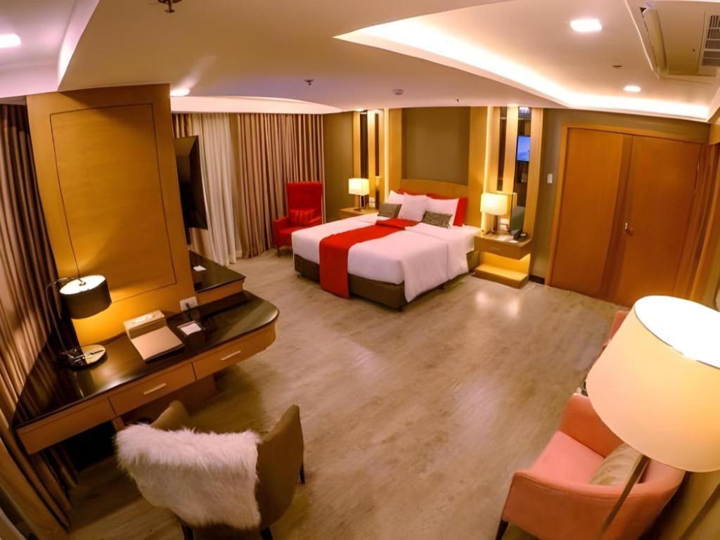 Grand Xing Imperial Hotel Iloilo City Ngoại thất bức ảnh