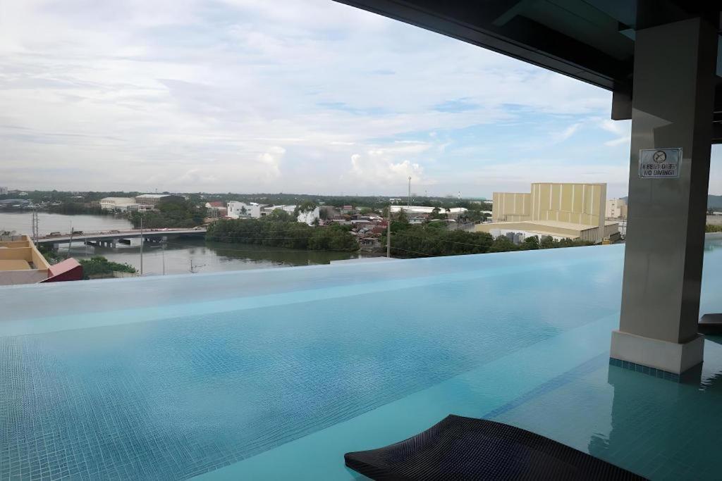 Grand Xing Imperial Hotel Iloilo City Ngoại thất bức ảnh